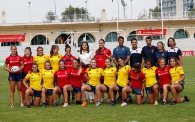 S.M. la Reina asiste a un entrenamiento de las Leonas.